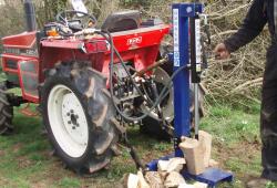 Log Splitting / Saws / Chippers