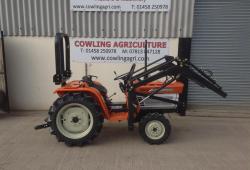 Kubota B1600 With Front Loader
