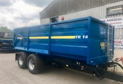 Trailers/Spreaders & Sprayer