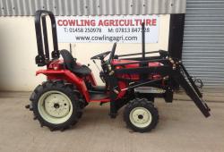 Yanmar Compact Tractor Yanmar F16DT tractor & loader
