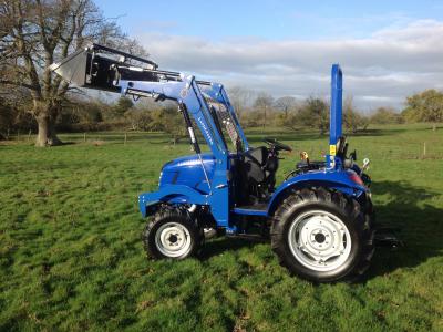 Landlegend Compact Tractor 30hp & 4 In 1 Loader