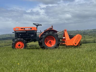 Kubota & Flail mower B7001