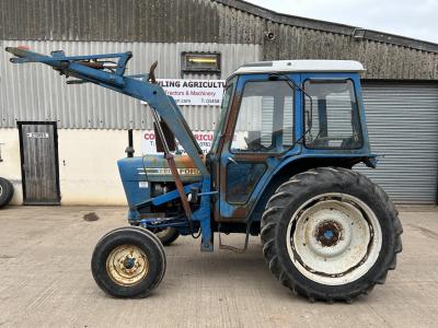 Ford 4600 Inc Loader