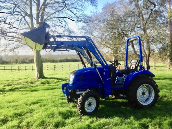 Landlegend Compact 40 HP 4 in1 Loader